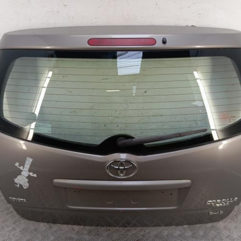 Malle/Hayon arriere TOYOTA COROLLA VERSO 2