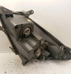 Optique avant principal droit (feux)(phare) TOYOTA COROLLA VERSO 2