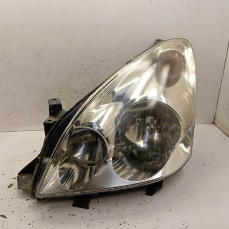Optique avant principal gauche (feux)(phare) TOYOTA COROLLA VERSO 2