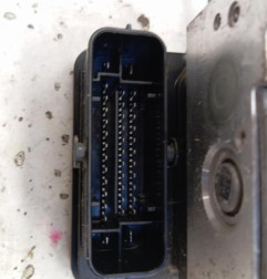 Bloc ABS (freins anti-blocage) PEUGEOT 208 1 Photo n°3