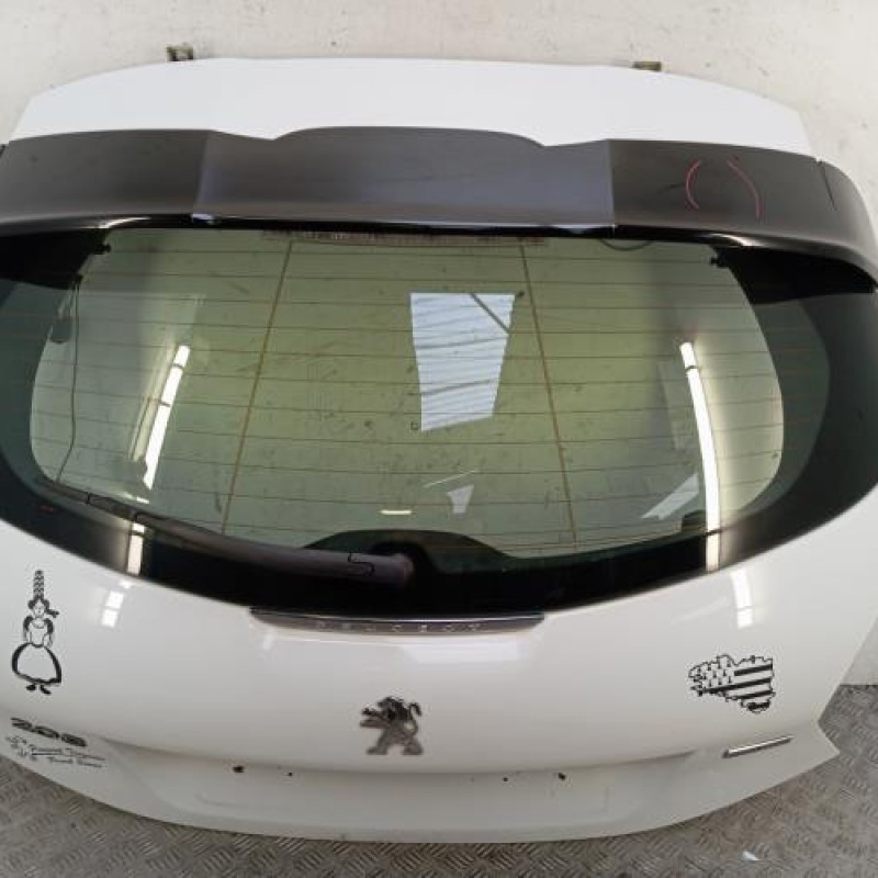 Malle/Hayon arriere PEUGEOT 208 1