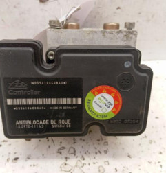 Bloc ABS (freins anti-blocage) PEUGEOT 206 Photo n°1