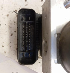 Bloc ABS (freins anti-blocage) PEUGEOT 206 Photo n°3