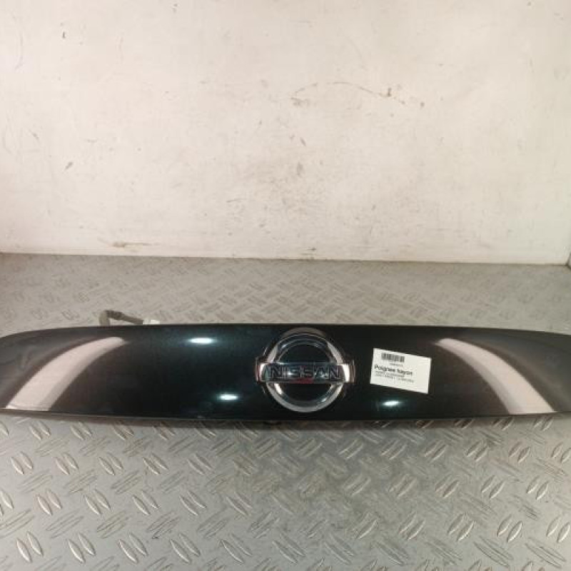 Poignee hayon NISSAN JUKE 1