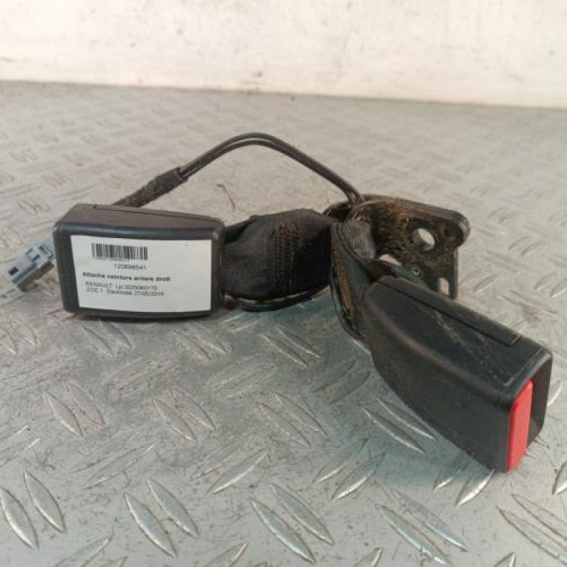 Attache ceinture arriere droit RENAULT ZOE 1