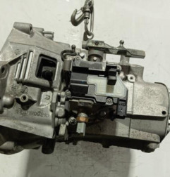 Boite de vitesses PEUGEOT 208 1 Photo n°4