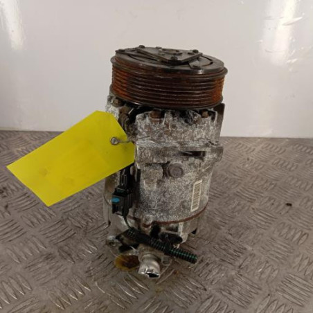 Compresseur clim NISSAN NV300 Photo n°1