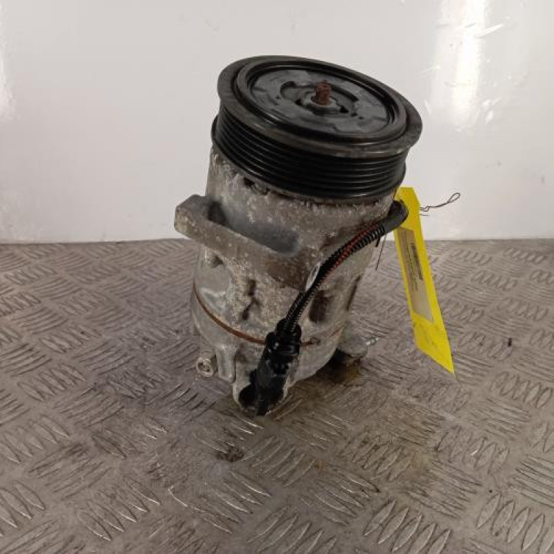 Compresseur clim PEUGEOT 5008 1