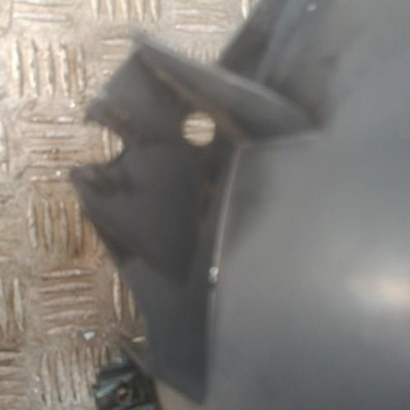 Pare boue avant droit PEUGEOT 5008 1