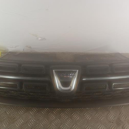 Calandre DACIA SANDERO 2 Photo n°1