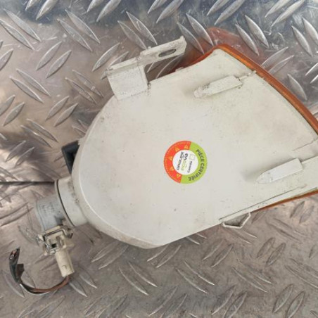 Optique avant secondaire gauche (feux)(clignotant) VOLKSWAGEN POLO 3