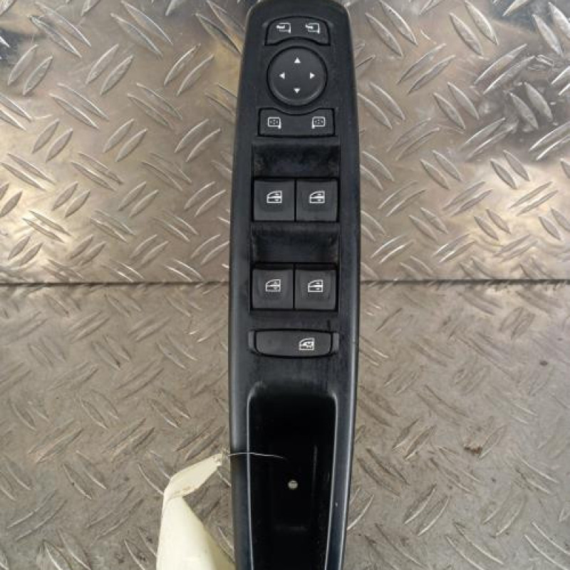 Interrupteur de leve vitre avant gauche RENAULT SCENIC 3