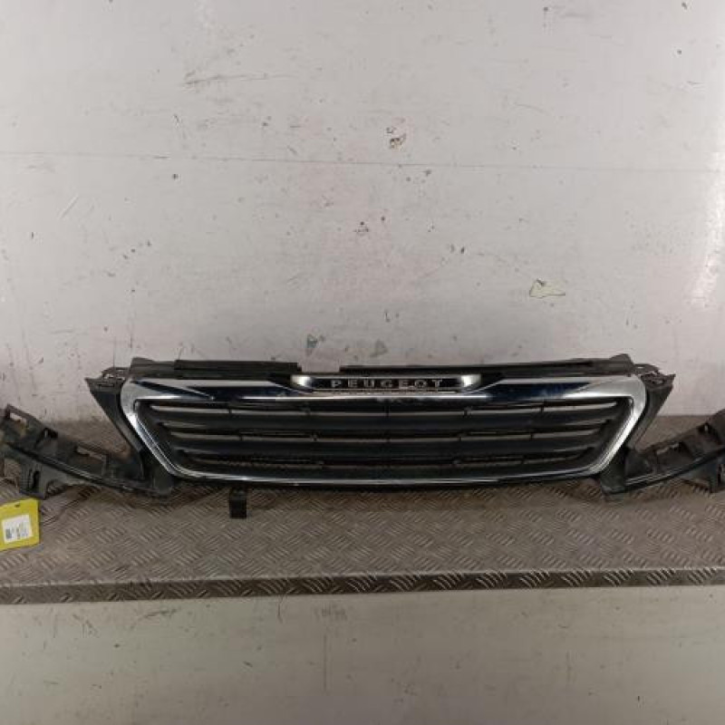 Calandre PEUGEOT 308 2 SW