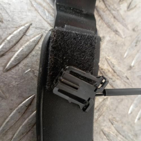 Attache ceinture avant droit AUDI A1 1