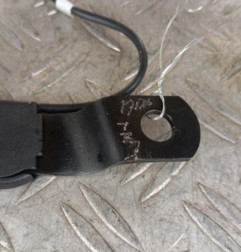 Attache ceinture avant droit AUDI A1 1 Photo n°4