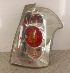 Feu arriere principal droit (feux) TOYOTA COROLLA VERSO 2 Photo n°1