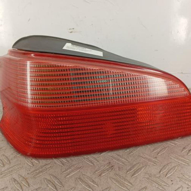 Feu arriere principal gauche (feux) PEUGEOT 106