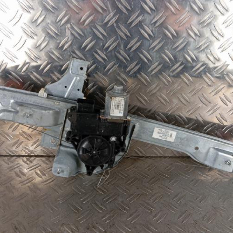 Leve vitre electrique avant gauche PEUGEOT 208 1