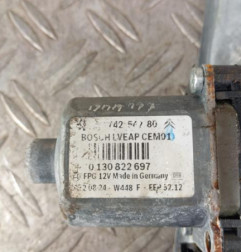 Leve vitre electrique avant gauche PEUGEOT 208 1 Photo n°4