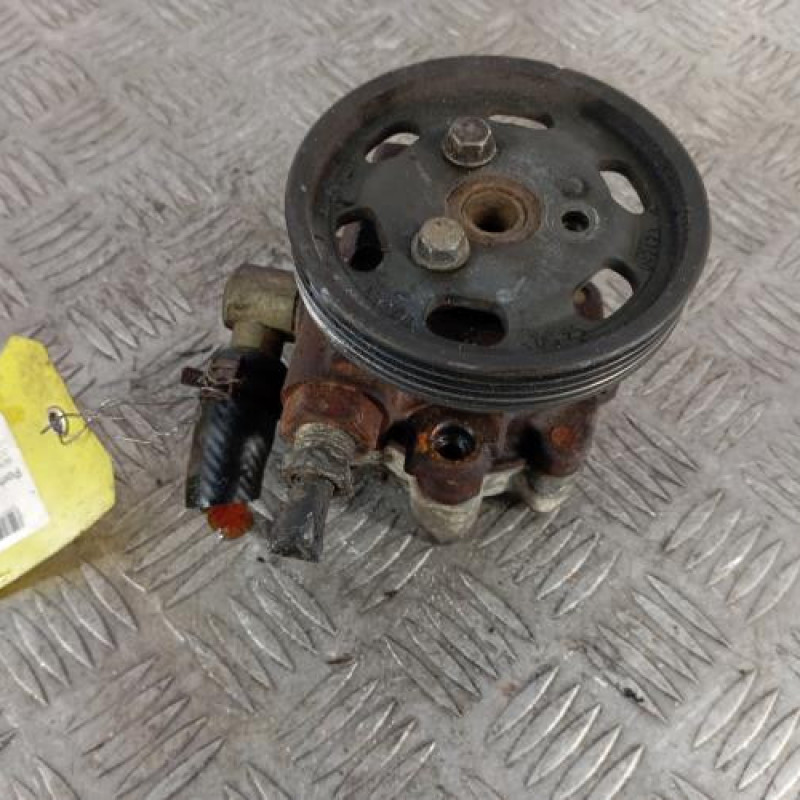 Pompe de direction RENAULT CLIO 2