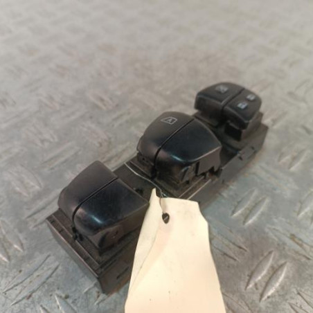 Interrupteur de leve vitre avant droit NISSAN JUKE 1 Photo n°1