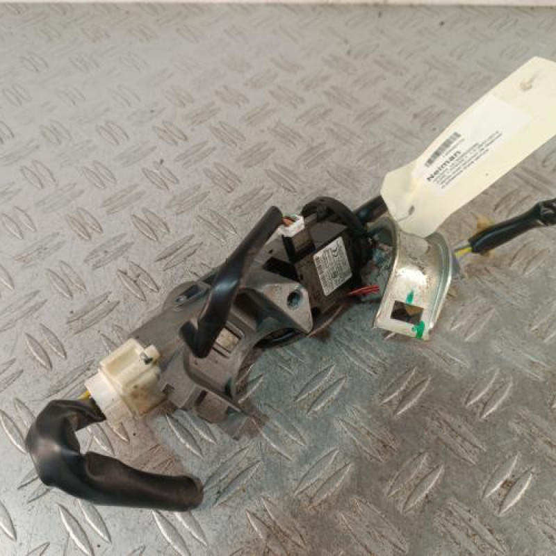 Neiman NISSAN JUKE 1