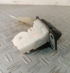 Serrure de hayon NISSAN JUKE 1