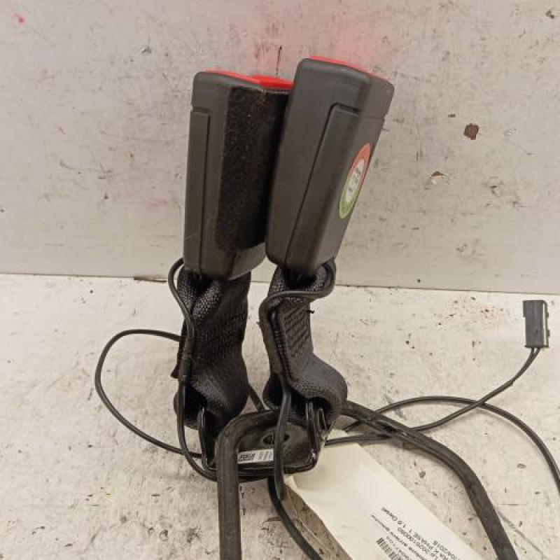 Attache ceinture arriere gauche OPEL ASTRA K