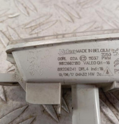 Feu diurne avant gauche PEUGEOT 308 2 Photo n°5