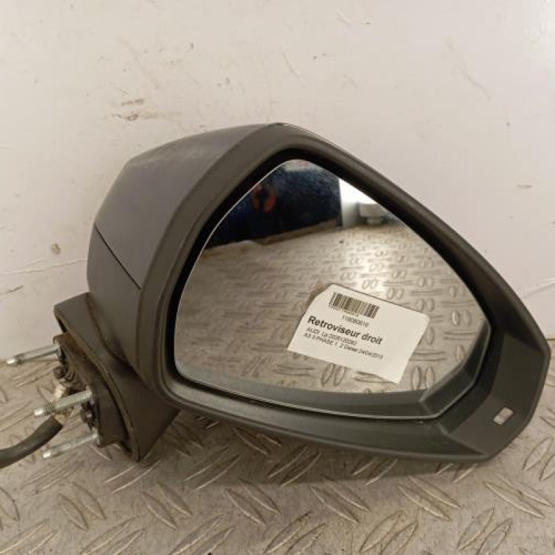 Retroviseur droit AUDI A3 3