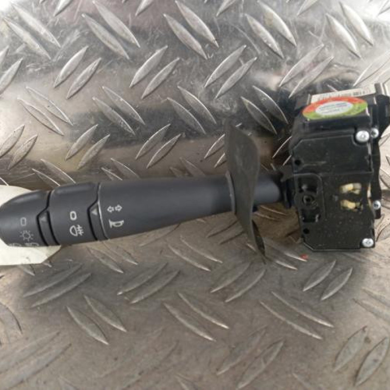 Commodo phare RENAULT CLIO 2
