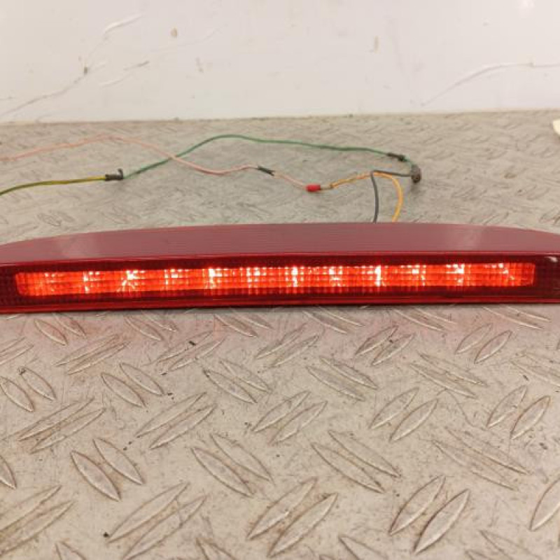 Feu arriere stop central RENAULT CLIO 2