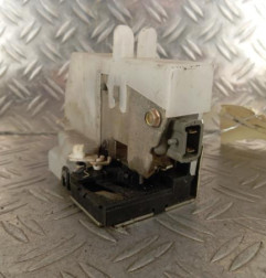 Serrure arriere droit RENAULT CLIO 2 Photo n°1