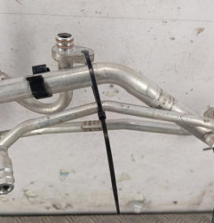 Tuyau de climatisation PEUGEOT 208 1 Photo n°4