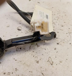 Attache ceinture avant droit HYUNDAI I 20 2 Photo n°3