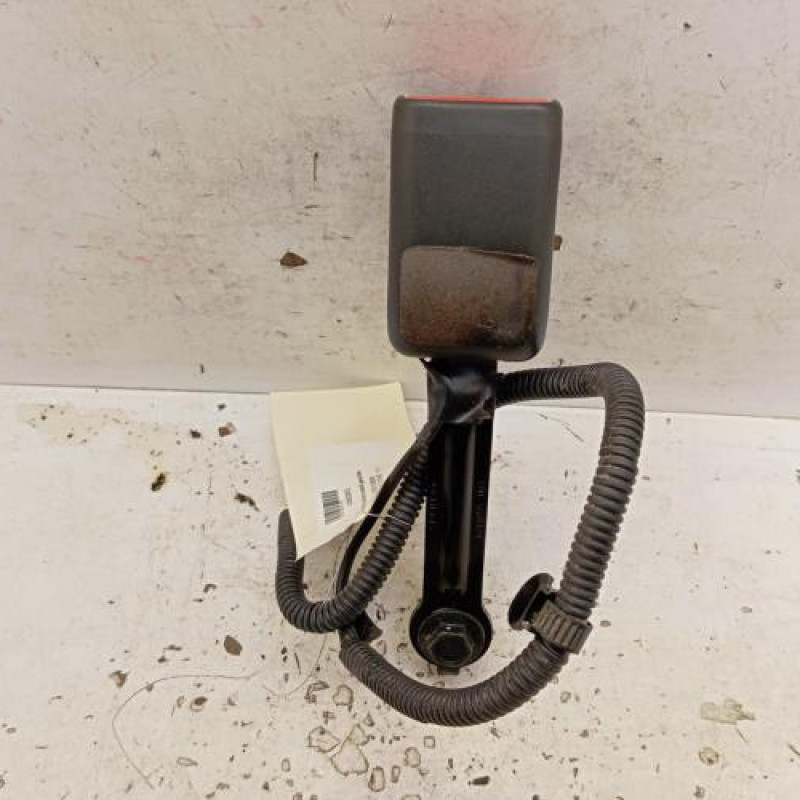 Attache ceinture avant gauche HYUNDAI I 20 2