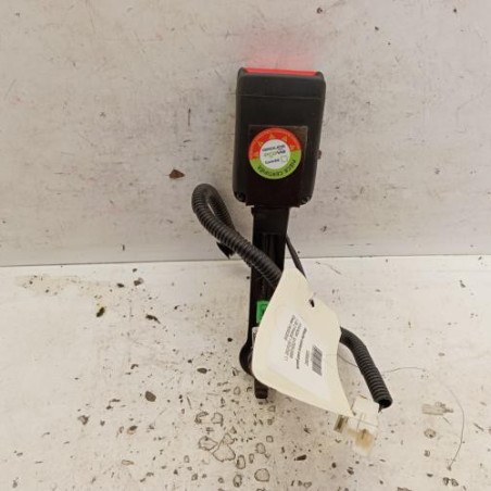 Attache ceinture avant gauche HYUNDAI I 20 2