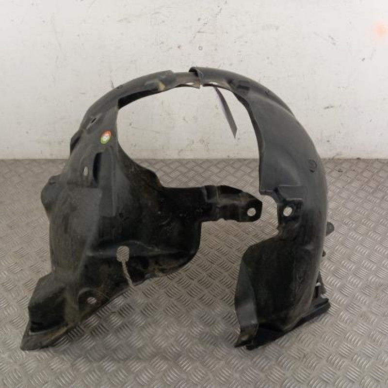 Pare boue avant gauche RENAULT CLIO 4 Pare boue avant gauche RENAULT CLIO 4