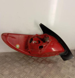 Feu arriere principal droit (feux) PEUGEOT 206 Photo n°4