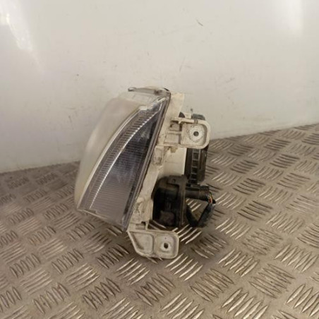 Optique avant principal gauche (feux)(phare) MITSUBISHI SPACE STAR 2