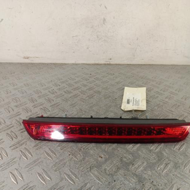 Feu arriere stop central CITROEN C5 AIRCROSS Feu arriere stop central CITROEN C5 AIRCROSS