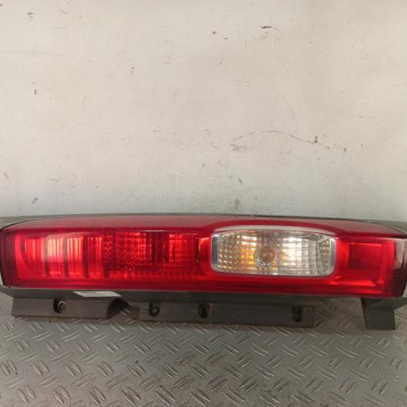 Feu arriere principal droit (feux) RENAULT TRAFIC 2