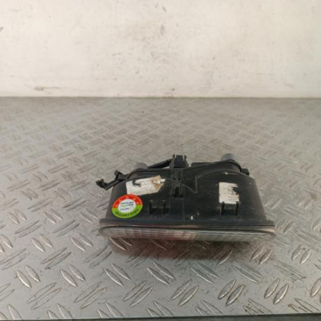 Feu de pare choc arriere gauche RENAULT TRAFIC 2
