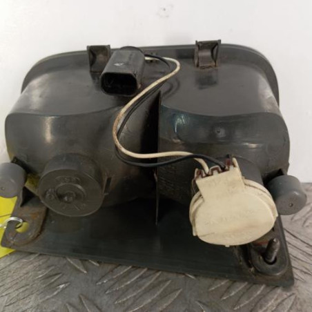 Feu de pare choc arriere droit RENAULT TRAFIC 2