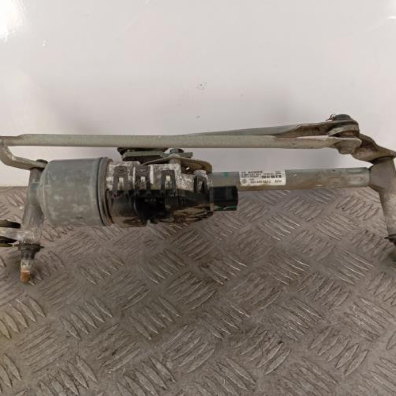 Moteur essuie glace avant VOLKSWAGEN UP