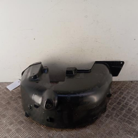 Pare boue arriere gauche PEUGEOT 208 1