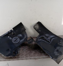 Pare boue avant gauche RENAULT MEGANE 2 Photo n°1