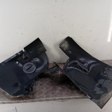 Pare boue avant gauche RENAULT MEGANE 2 Photo n°1