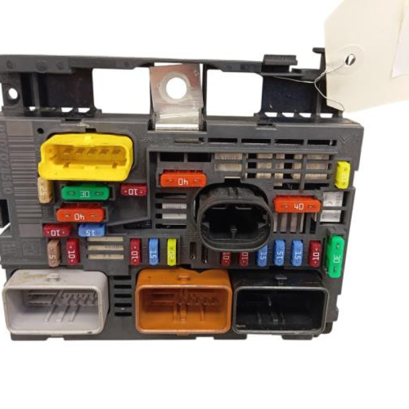 Boitier servitude moteur (BSM) PEUGEOT 5008 1