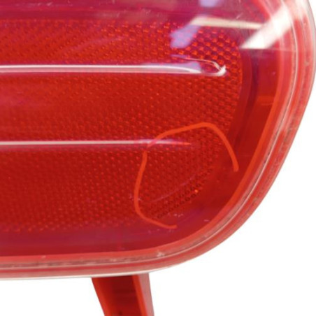 Feu de pare choc arriere droit PEUGEOT 5008 1